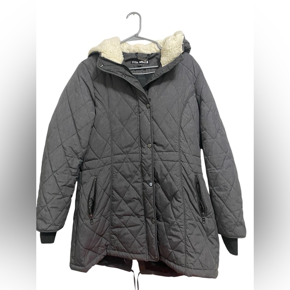 Steve Madden winter jacket in grey with hood